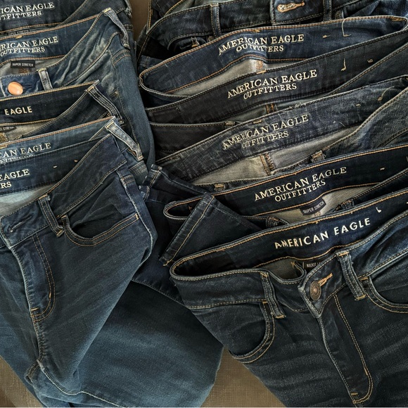 CLOSET CLEAN OUT🚨‼️BUNDLE (10) pairs of American Eagle Jeans‼️ - Picture 1 of 2